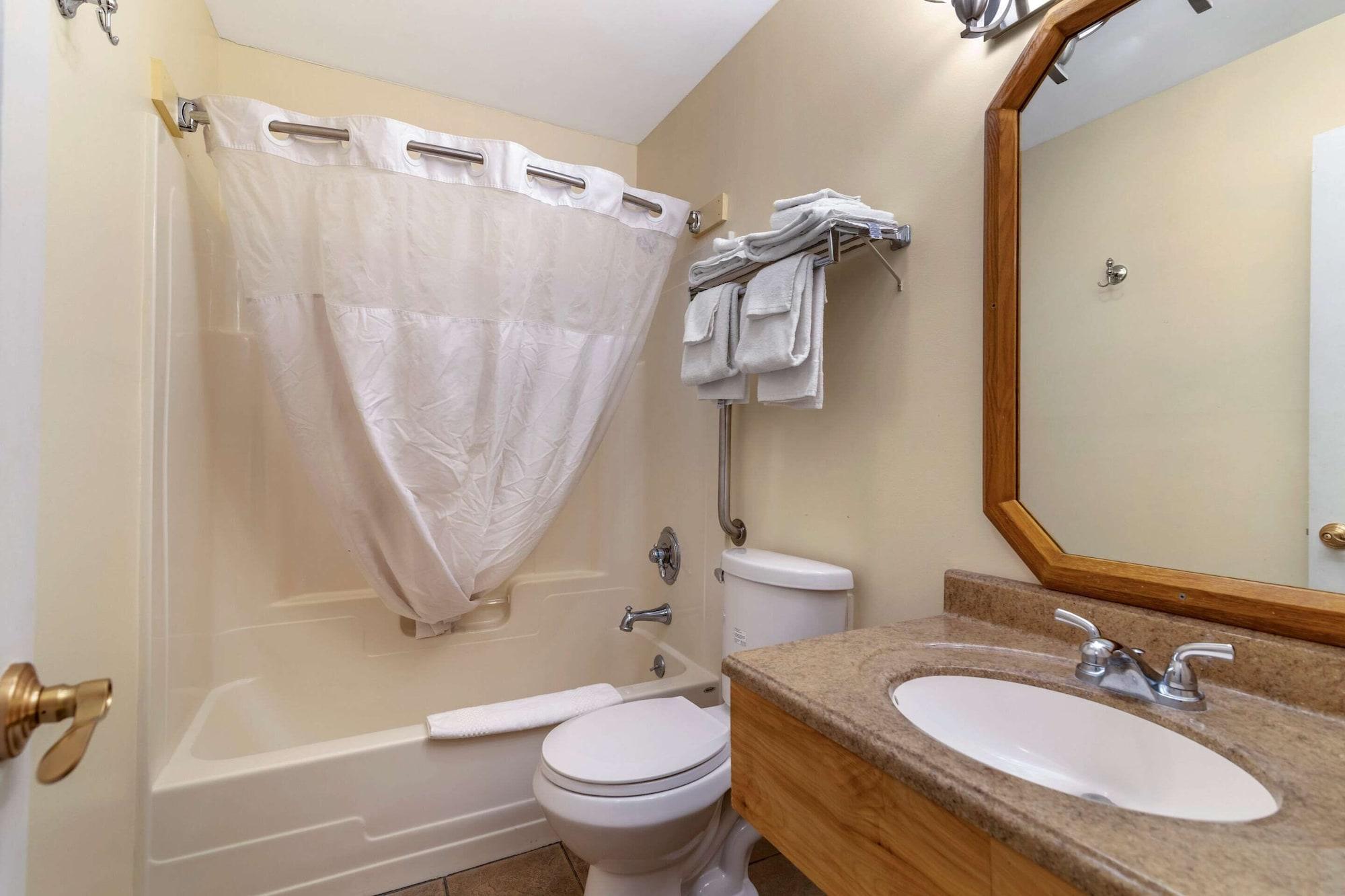 Rodeway Inn Lake George Outlets المظهر الخارجي الصورة