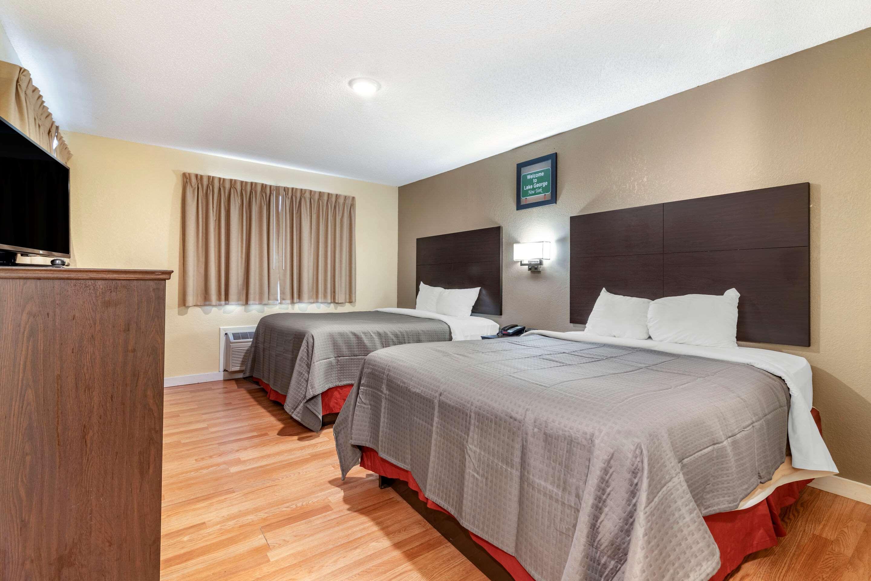 Rodeway Inn Lake George Outlets المظهر الخارجي الصورة