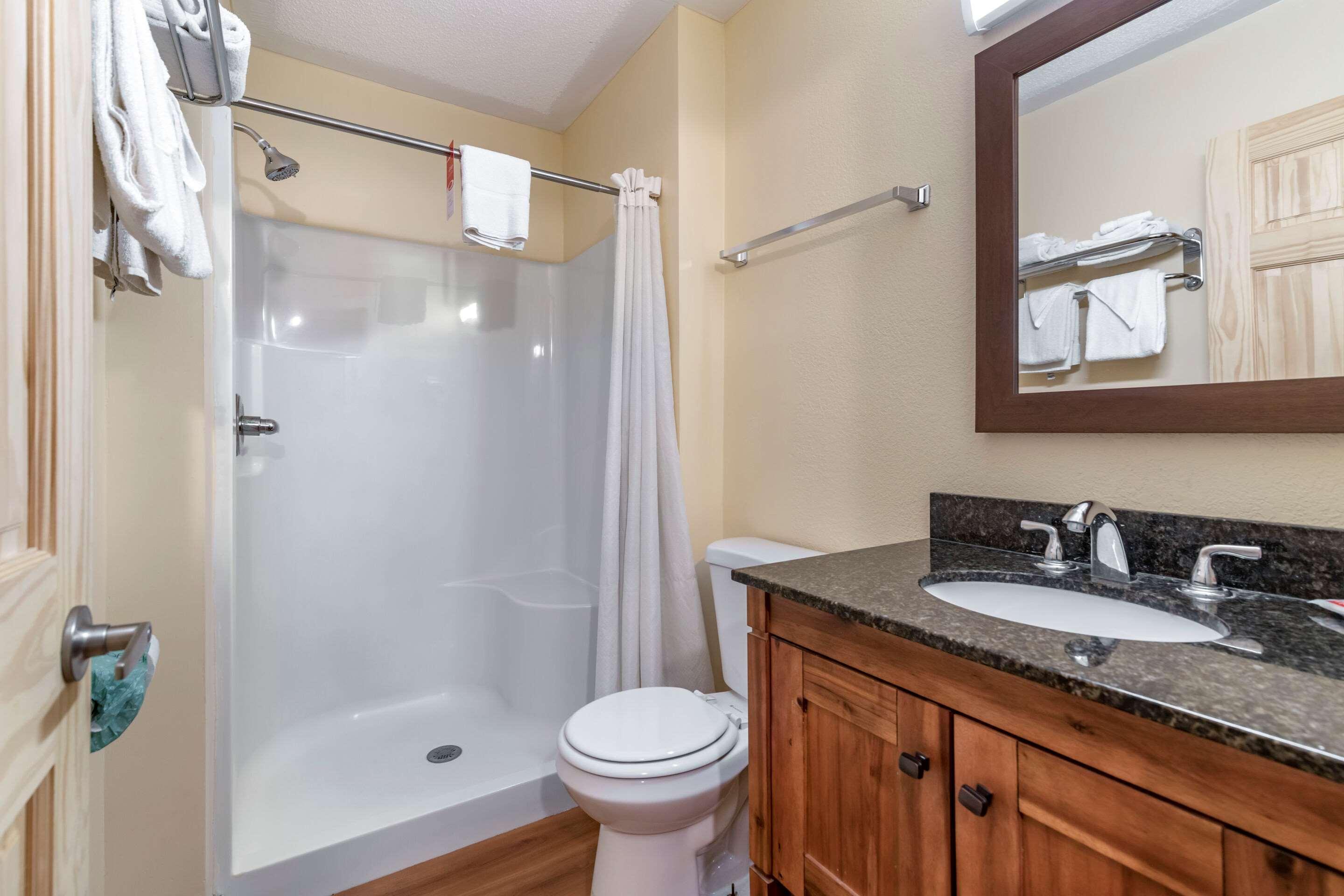 Rodeway Inn Lake George Outlets المظهر الخارجي الصورة