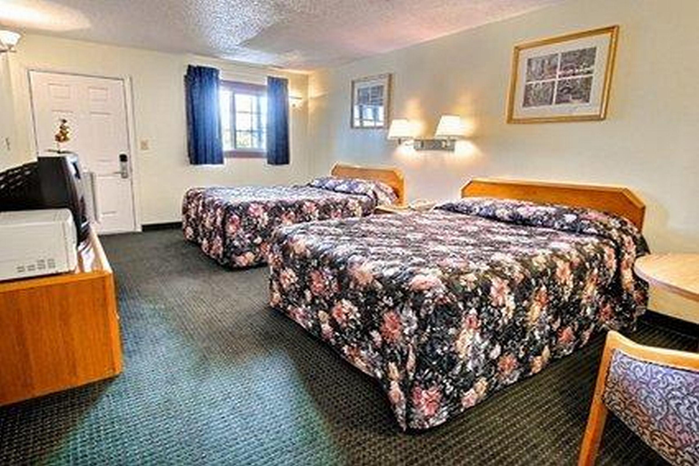 Rodeway Inn Lake George Outlets المظهر الخارجي الصورة